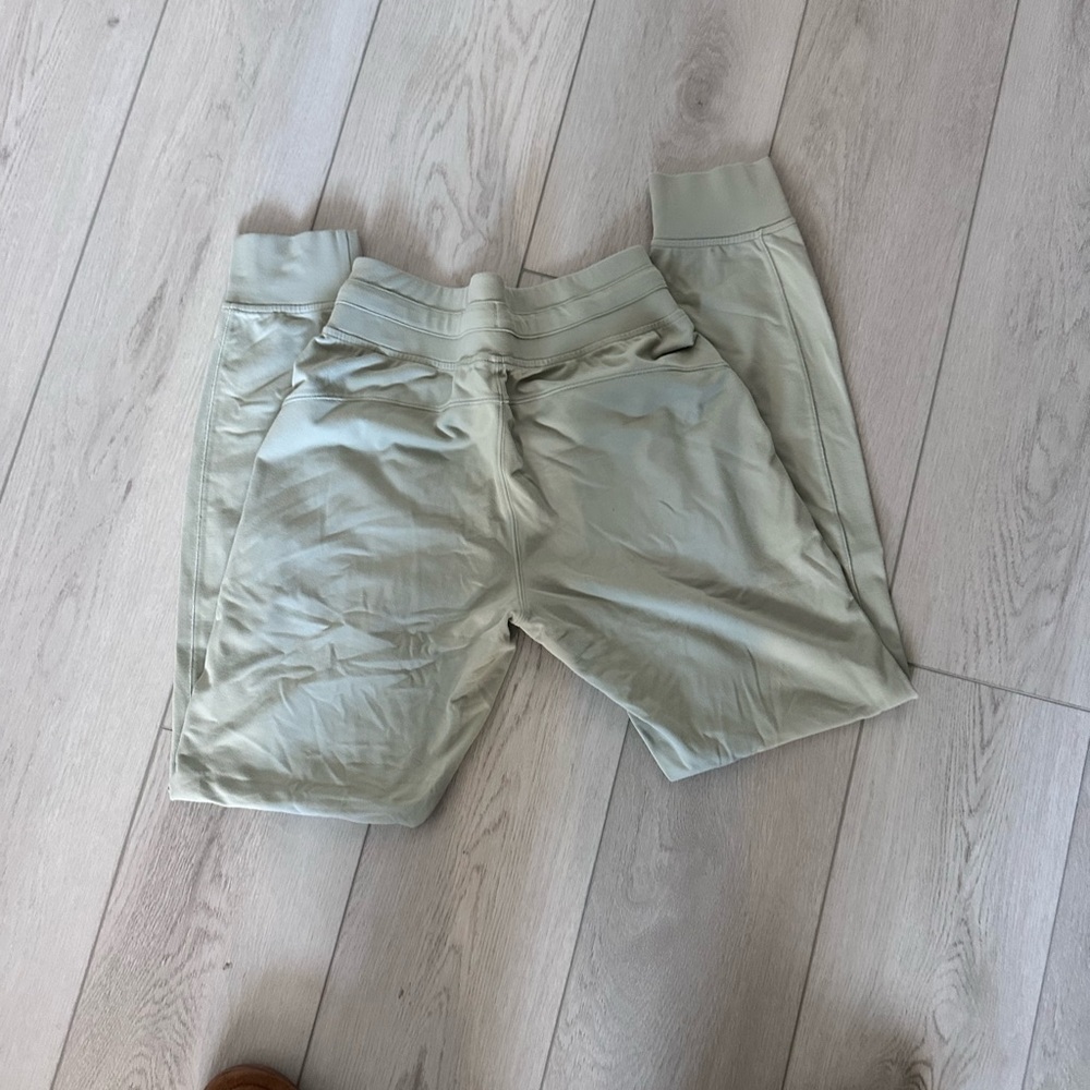 Lululemon Olive Green Leggings - Picture 3 of 4